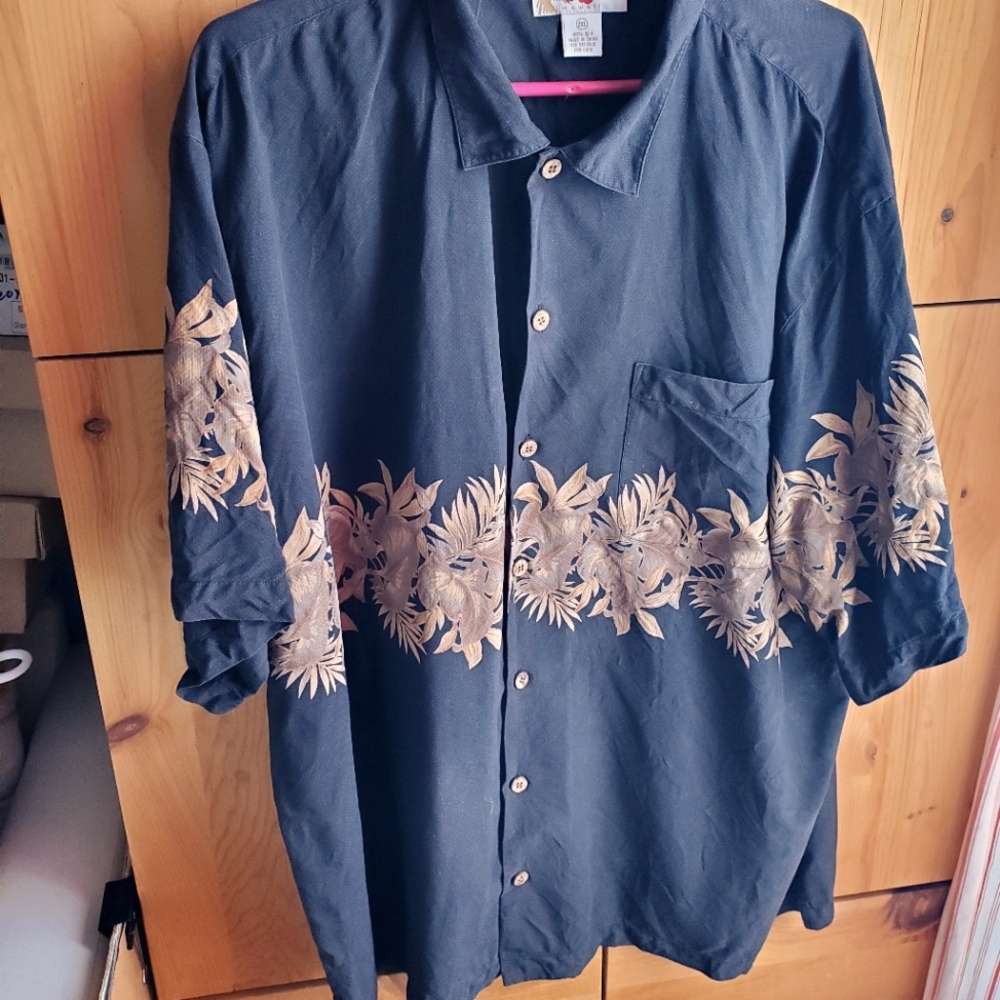 Hilo Hattie Men's Black Textured Silk Short Sleeved Hawaiian Shirt Size 2XL